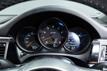 2017 Porsche Macan - Thumbnail