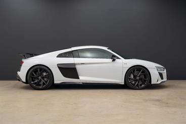 2020 Audi R8 - Thumbnail