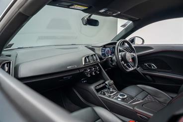 2020 Audi R8 - Thumbnail