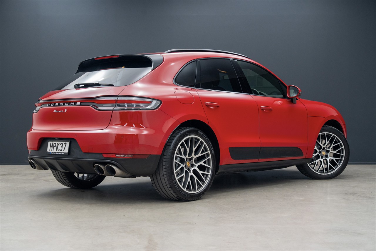 2020 Porsche Macan