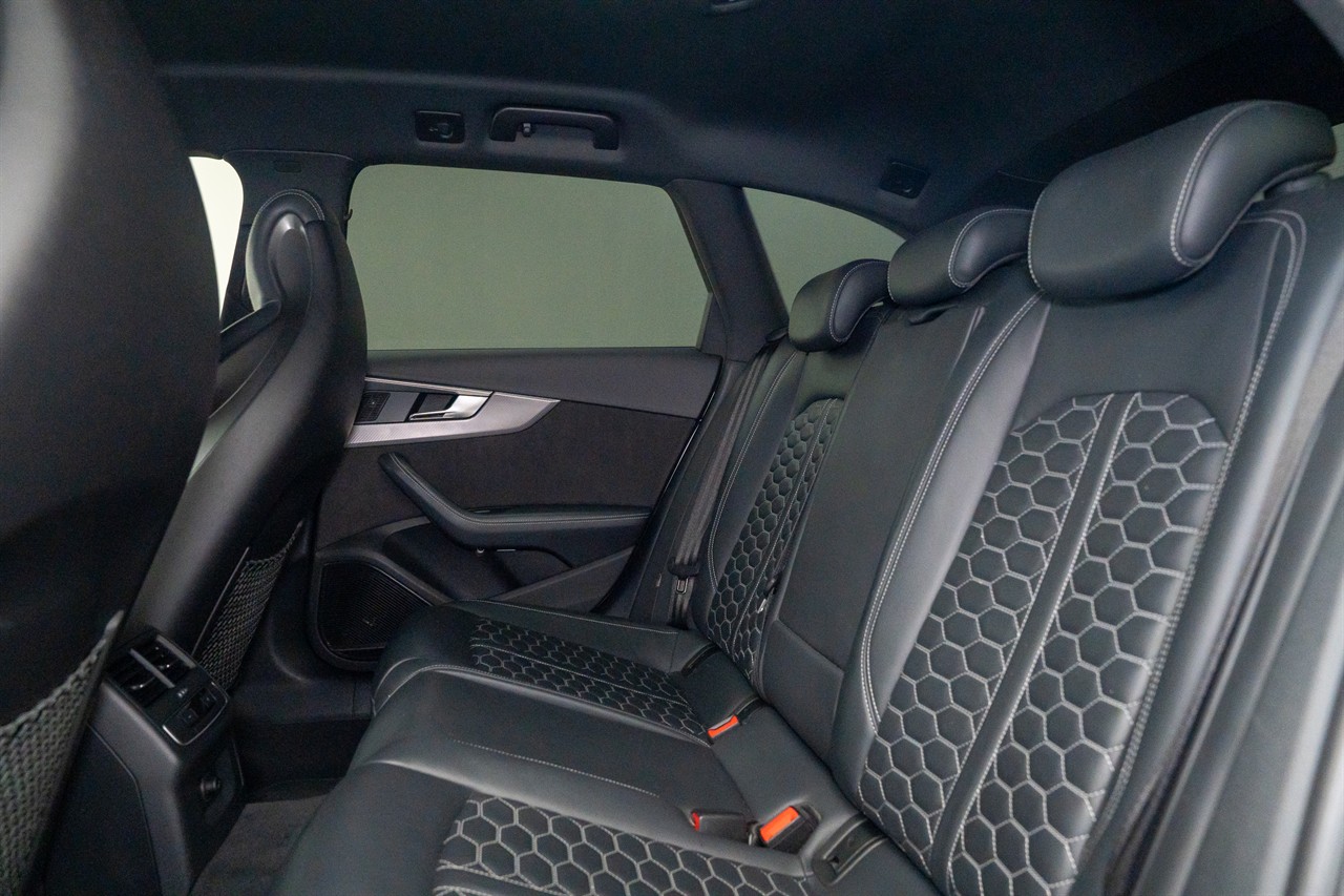 2019 Audi RS4