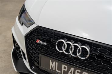 2019 Audi RS4 - Thumbnail