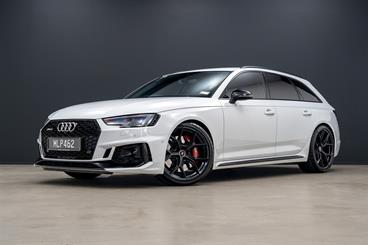 2019 Audi RS4 - Thumbnail