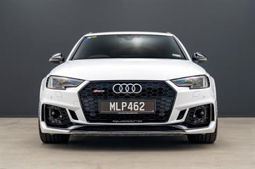2019 Audi RS4 - Thumbnail
