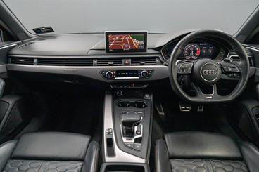 2019 Audi RS4 - Thumbnail