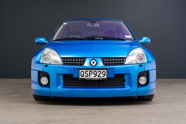 2004 Renault Clio - Thumbnail