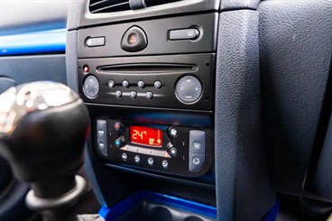 2004 Renault Clio - Thumbnail