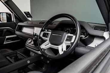 2021 Land Rover Defender - Thumbnail
