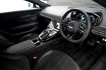 2025 Aston Martin Vantage - Thumbnail