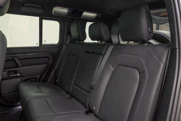 2023 Land Rover Defender - Thumbnail
