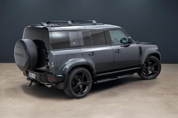 2023 Land Rover Defender - Thumbnail