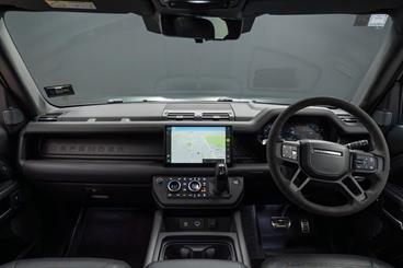 2023 Land Rover Defender - Thumbnail