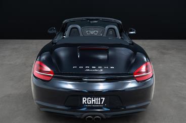 2015 Porsche Boxster - Thumbnail