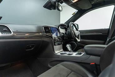2021 Jeep Grand Cherokee - Thumbnail