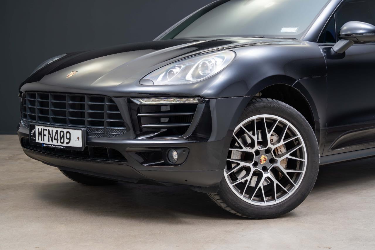 2015 Porsche Macan
