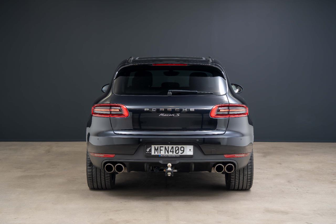 2015 Porsche Macan