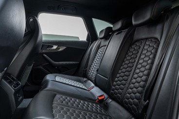 2019 Audi RS4 - Thumbnail