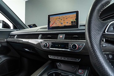 2019 Audi RS4 - Thumbnail