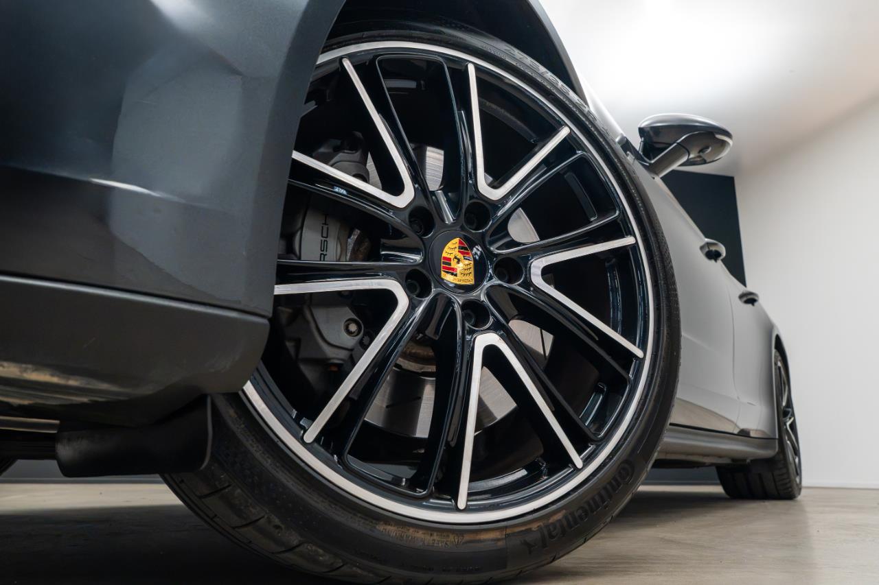 2019 Porsche Panamera