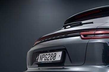 2019 Porsche Panamera - Thumbnail