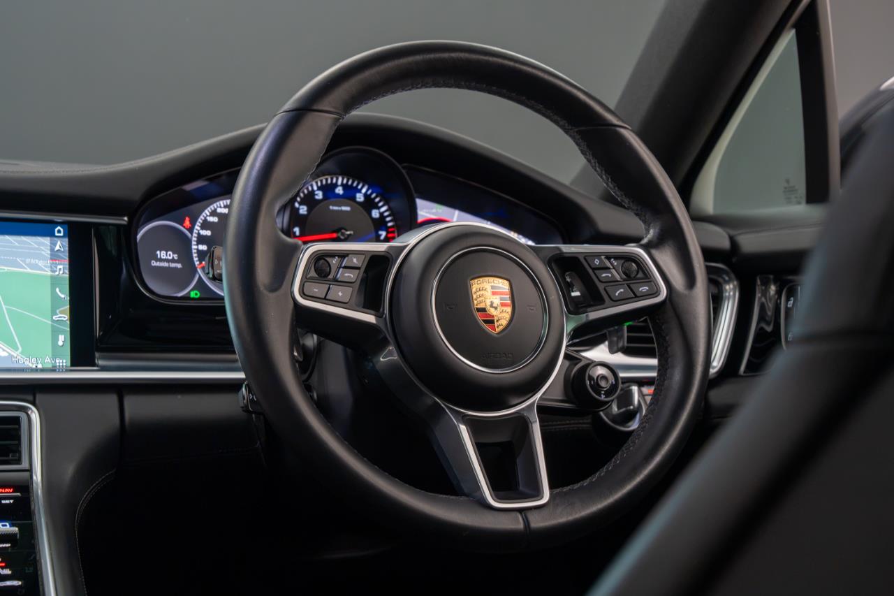 2019 Porsche Panamera