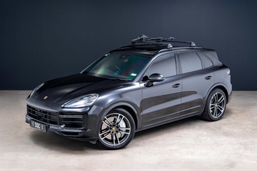 2018 Porsche Cayenne - Thumbnail