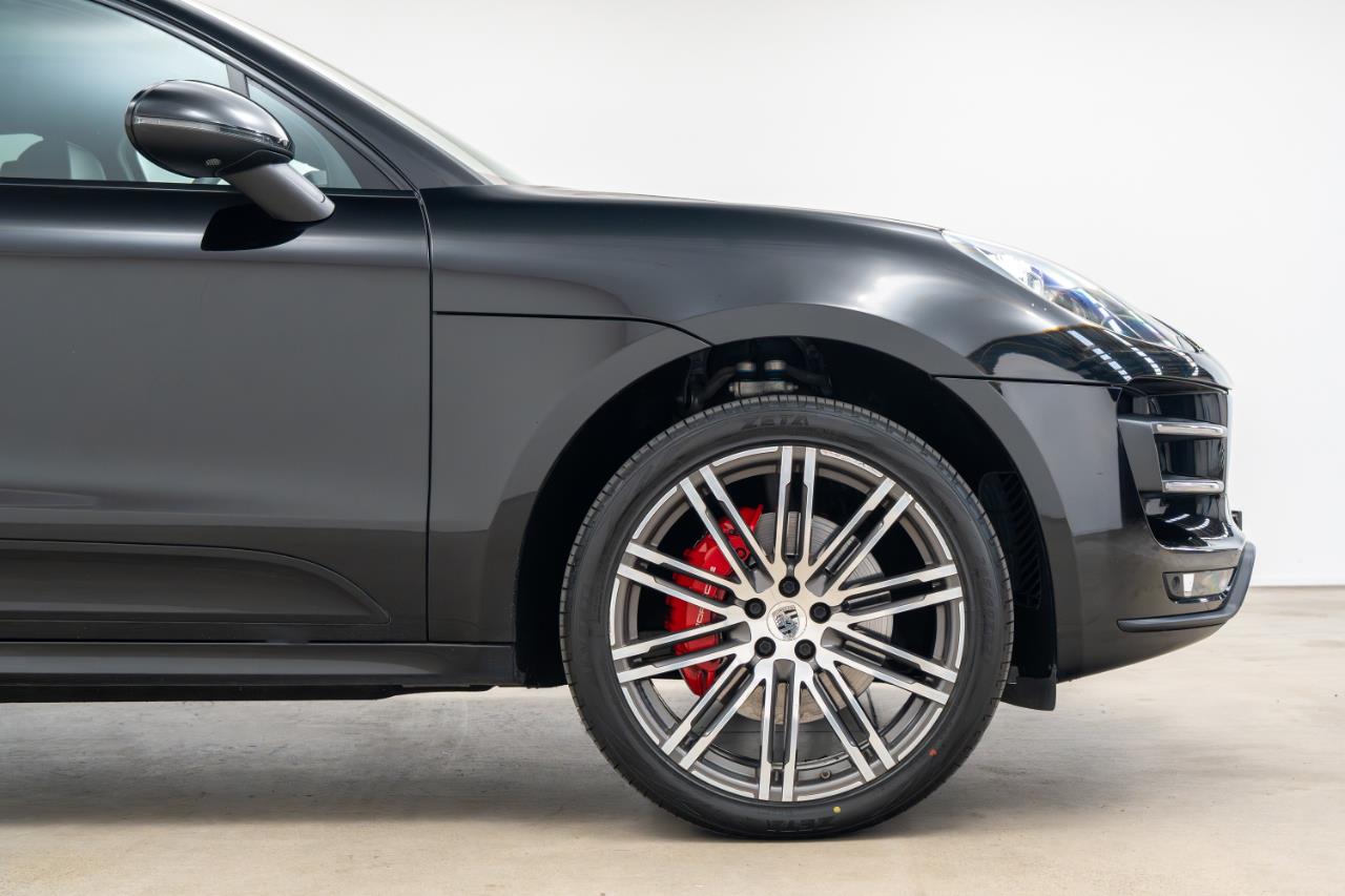 2017 Porsche Macan