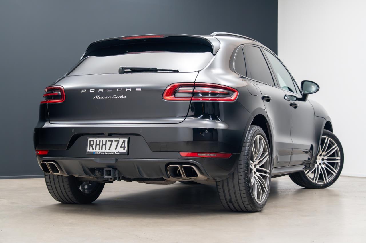 2017 Porsche Macan