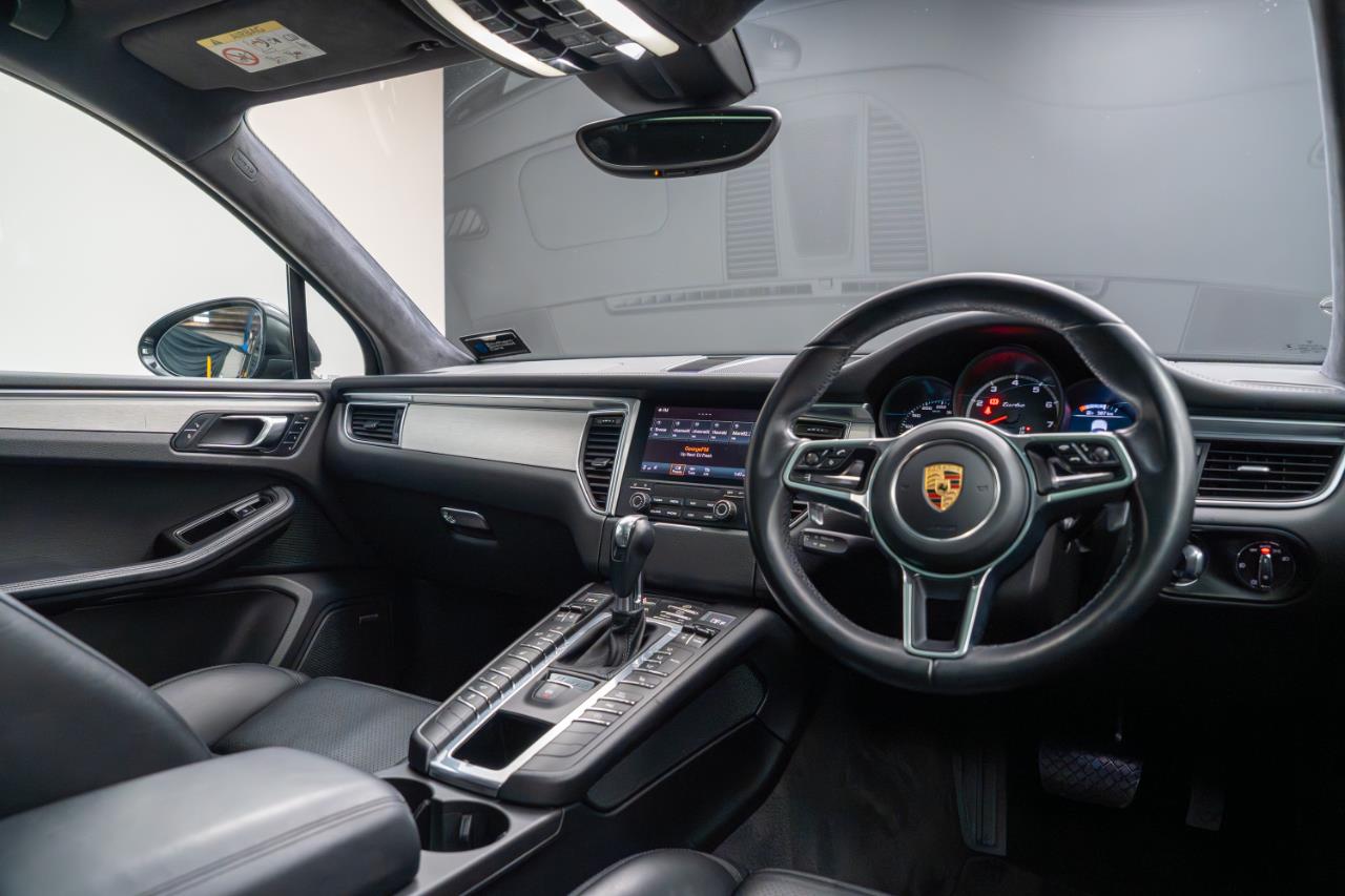 2017 Porsche Macan
