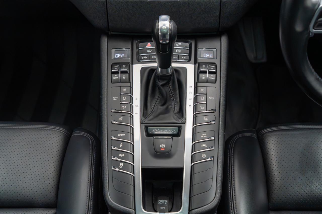 2017 Porsche Macan
