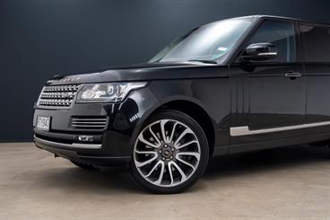 2015 Land Rover Range Rover - Thumbnail