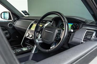 2019 Land Rover Discovery - Thumbnail