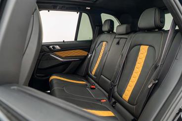 2021 BMW X5 - Thumbnail