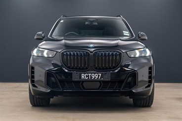 2025 BMW X5 - Thumbnail