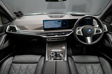 2025 BMW X5 - Thumbnail