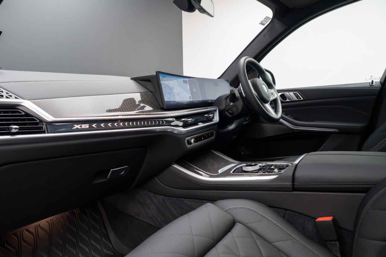 2025 BMW X5