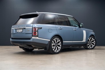 2018 Land Rover Range Rover - Thumbnail