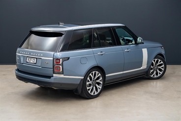 2018 Land Rover Range Rover - Thumbnail