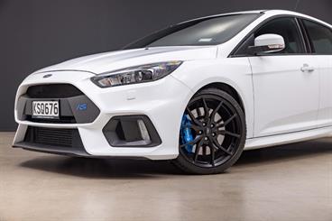 2017 Ford Focus - Thumbnail