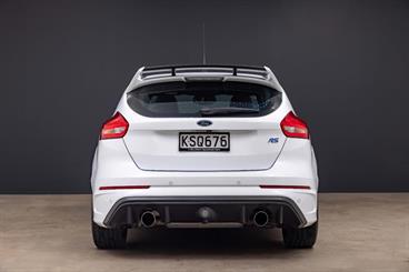 2017 Ford Focus - Thumbnail