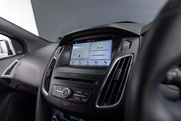 2017 Ford Focus - Thumbnail