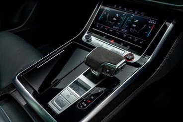 2023 Audi RS Q8 - Thumbnail