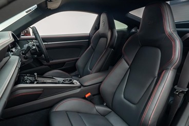 2024 Porsche 911 - Thumbnail