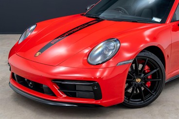 2024 Porsche 911 - Thumbnail