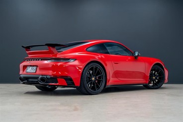 2024 Porsche 911 - Thumbnail