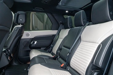 2021 Land Rover Discovery - Thumbnail