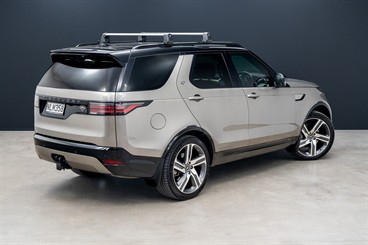2021 Land Rover Discovery - Thumbnail