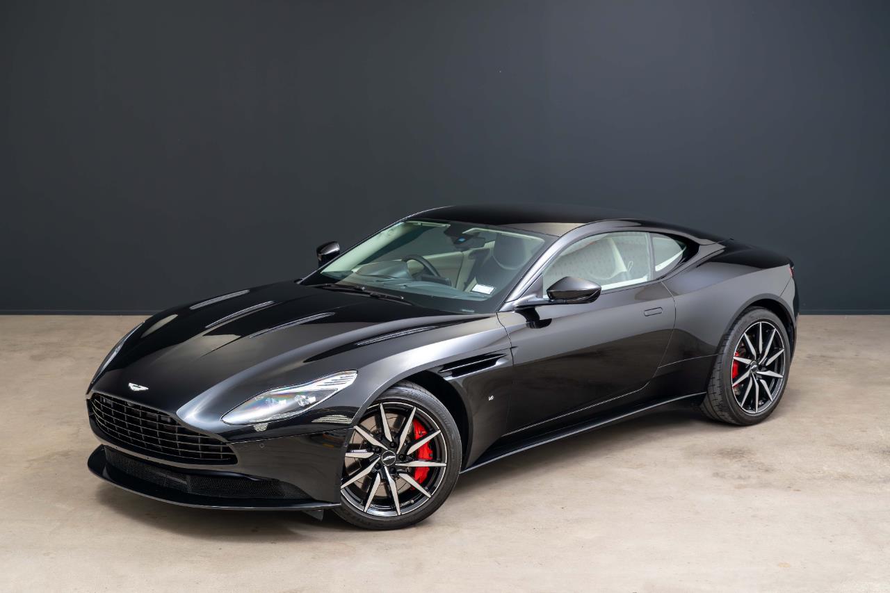 2017 Aston Martin DB11