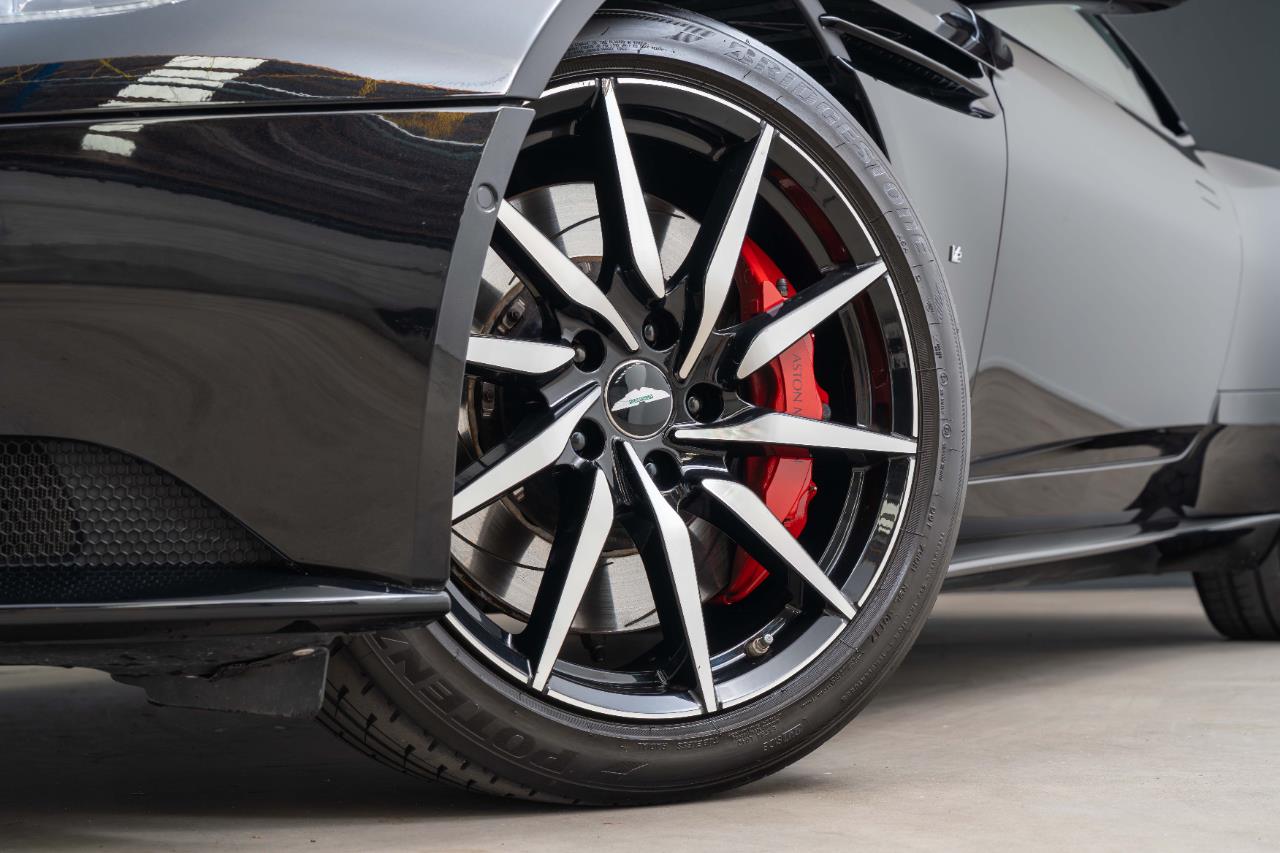 2017 Aston Martin DB11