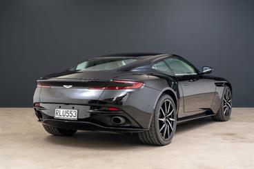 2017 Aston Martin DB11 - Thumbnail